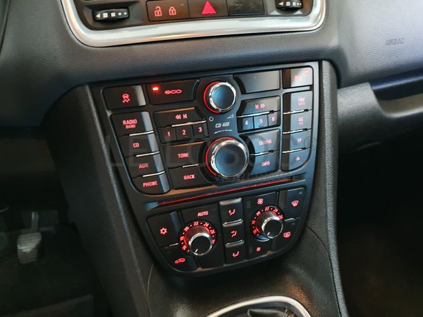 Opel Meriva · Ano 2012