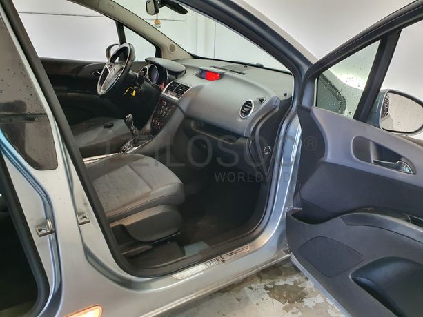 Opel Meriva · Ano 2012