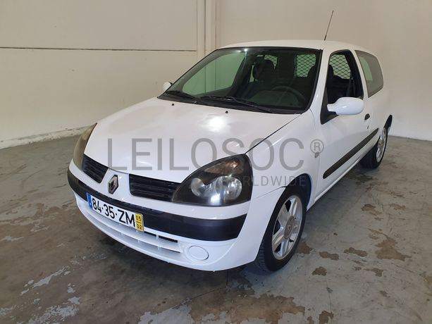 Renault Clio · Ano 2005