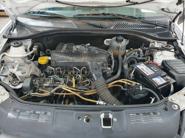 Renault Clio · Ano 2005