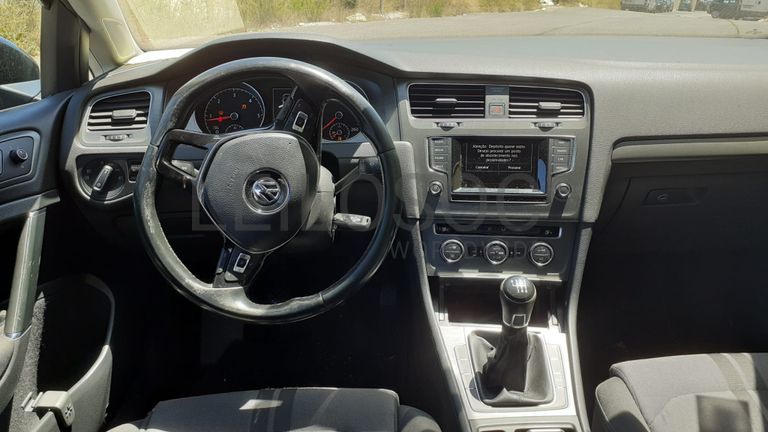 Volkswagen Golf TDI · Ano 2013