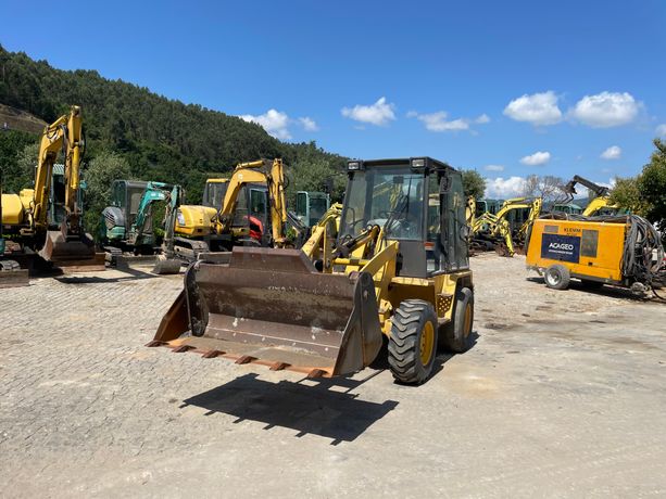 Pá Carregadora Kramer