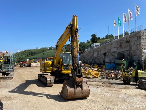 Escavadora Rastos Komatsu