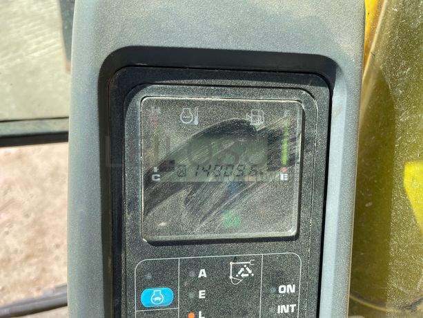 Escavadora Rastos Komatsu