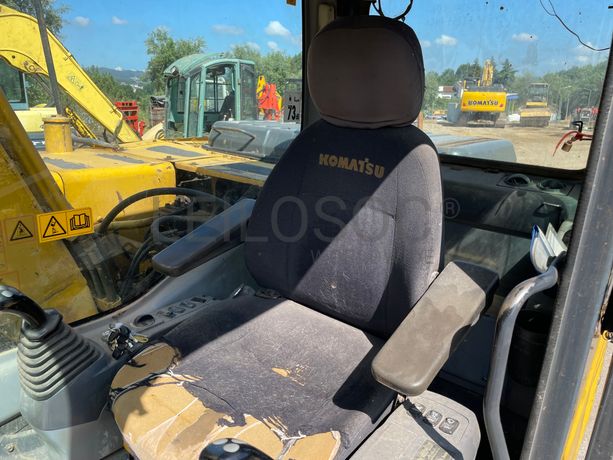 Escavadora Rastos Komatsu