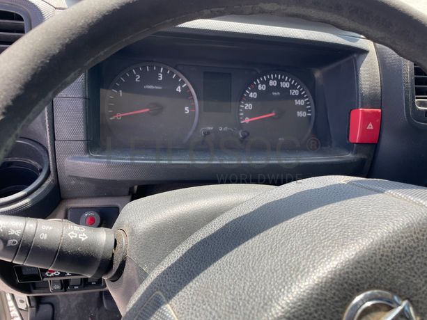 Nissan Cabstar 35.12 com Cesta Elevatória · Ano 2014