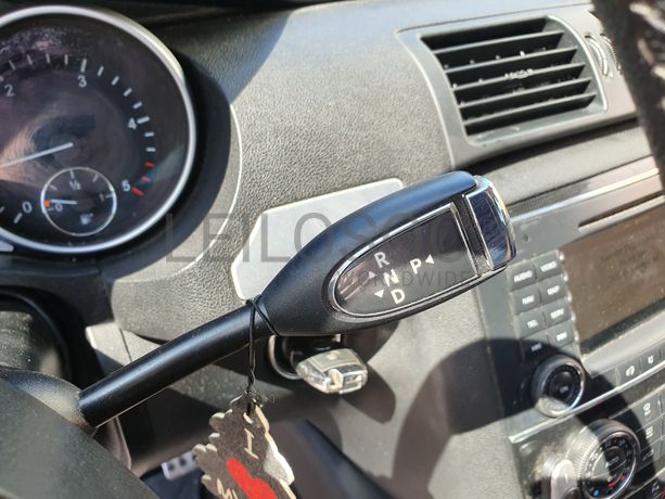 Mercedes-Benz R320 · Ano 2007