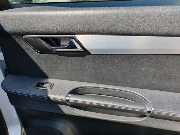 Mercedes-Benz R320 · Ano 2007