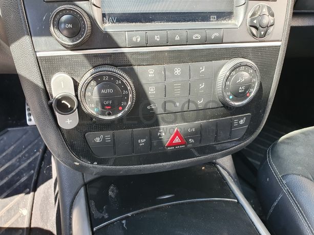 Mercedes-Benz R320 · Ano 2007