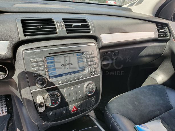 Mercedes-Benz R320 · Ano 2007