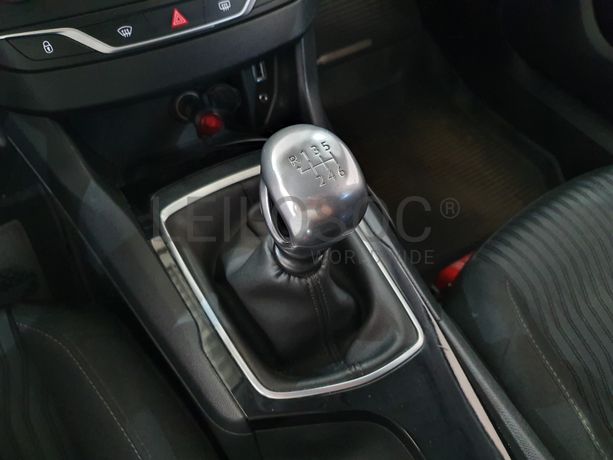 Peugeot 308 · Ano 2016