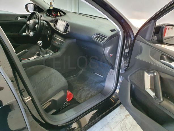 Peugeot 308 · Ano 2016