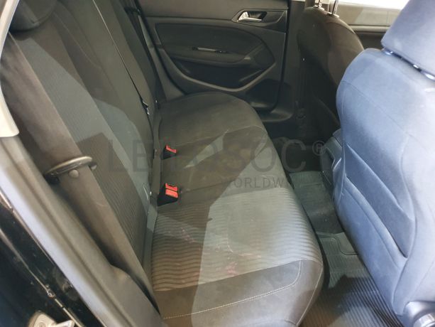 Peugeot 308 · Ano 2016