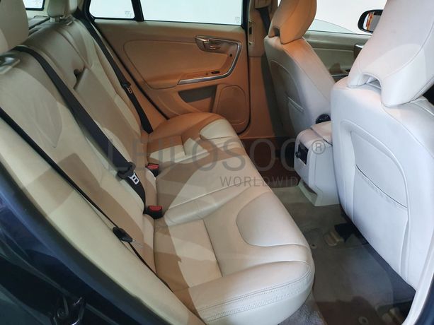 Volvo V60 · Ano 2013