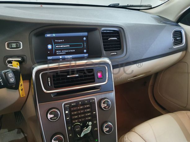 Volvo V60 · Ano 2013