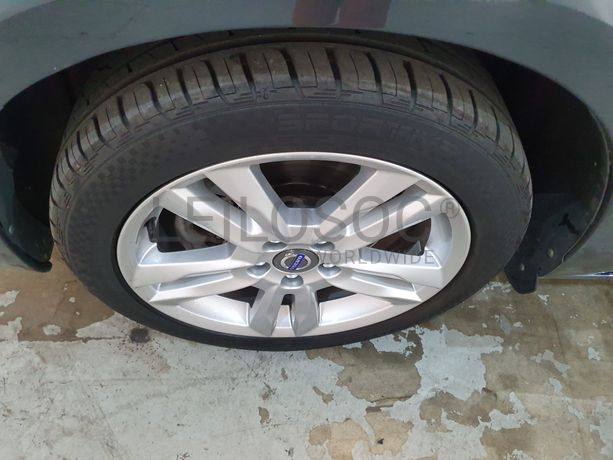 Volvo V60 · Ano 2013