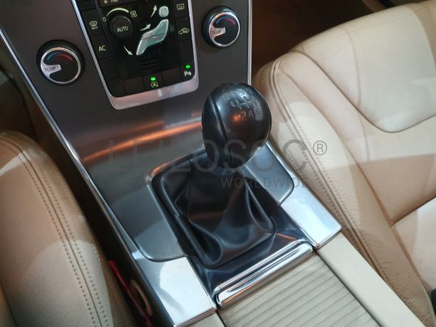 Volvo V60 · Ano 2013