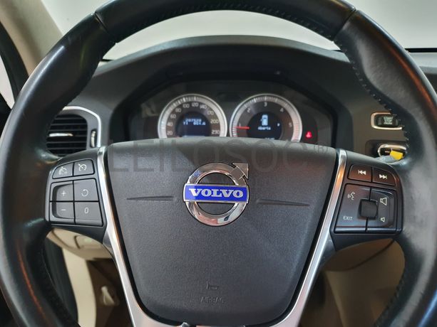 Volvo V60 · Ano 2013