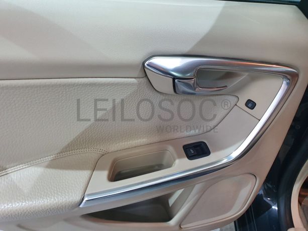 Volvo V60 · Ano 2013