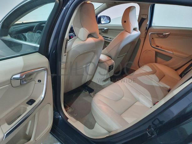 Volvo V60 · Ano 2013