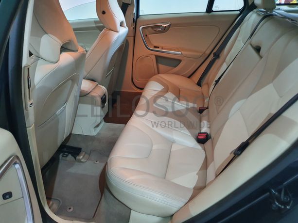 Volvo V60 · Ano 2013