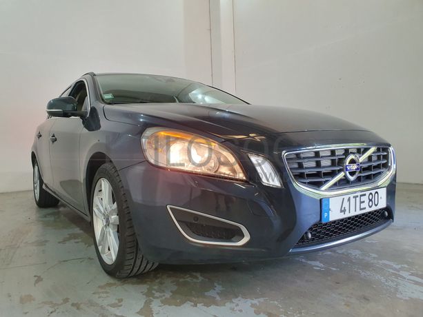 Volvo V60 · Ano 2013