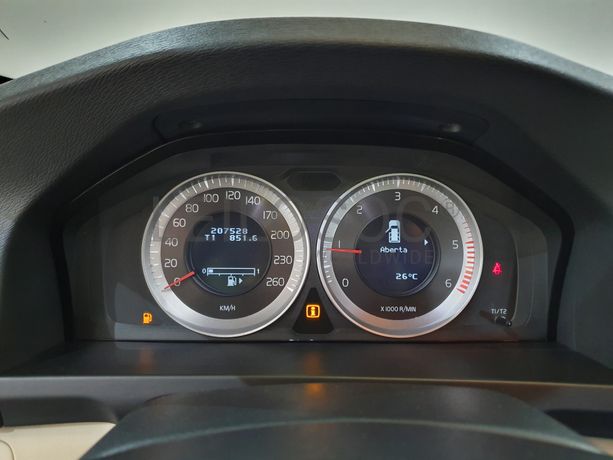 Volvo V60 · Ano 2013