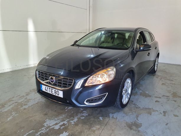 Volvo V60 · Ano 2013