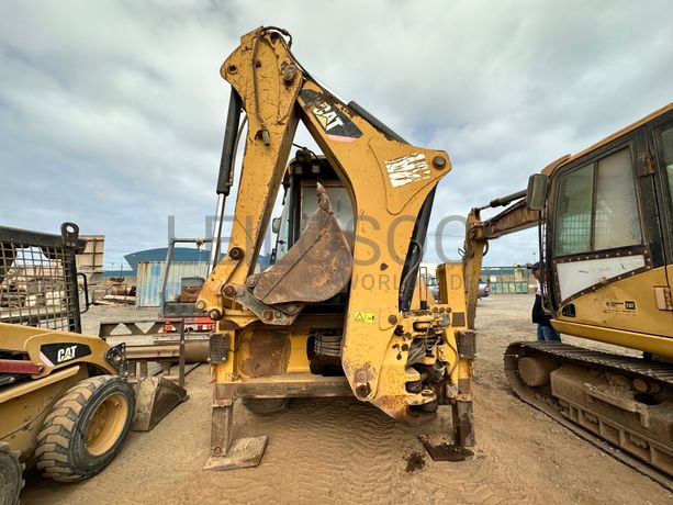 Retroescavadora CATERPILLAR 428 E