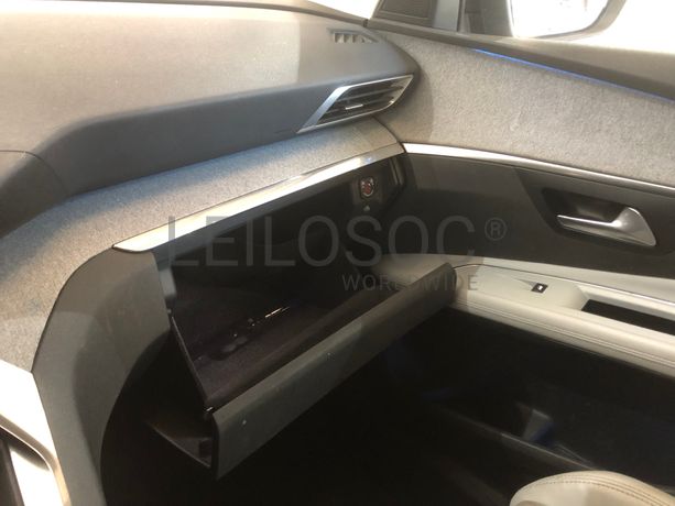 Peugeot 3008 1.6 HDI · Ano 2016