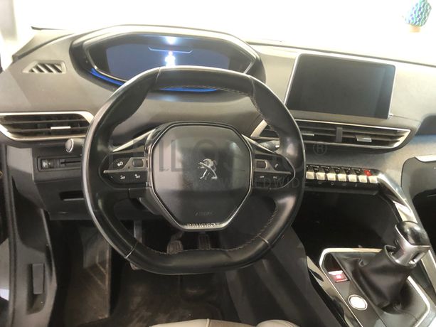 Peugeot 3008 1.6 HDI · Ano 2016
