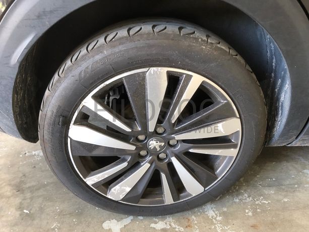 Peugeot 3008 1.6 HDI · Ano 2016