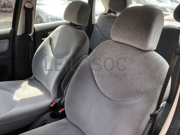 Citroën C3 · Ano 2004