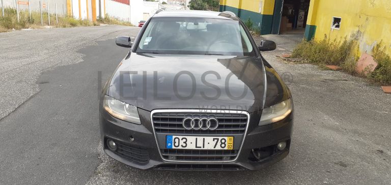 Audi A4 2.0 TDI · Ano 2011