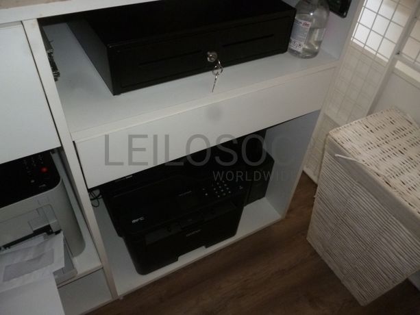 Loja + Vestuário de bebé + Mobiliário Diverso + Marca