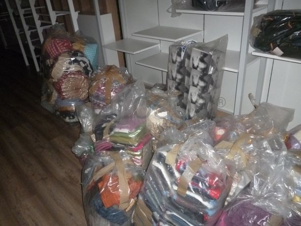 Loja + Vestuário de bebé + Mobiliário Diverso + Marca