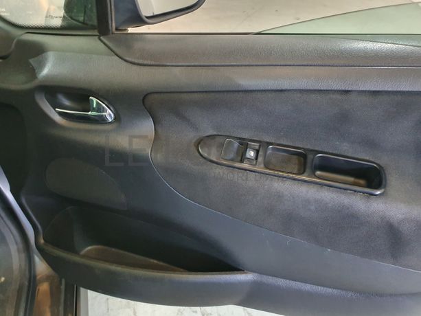 Peugeot 207 SW · Ano 2008