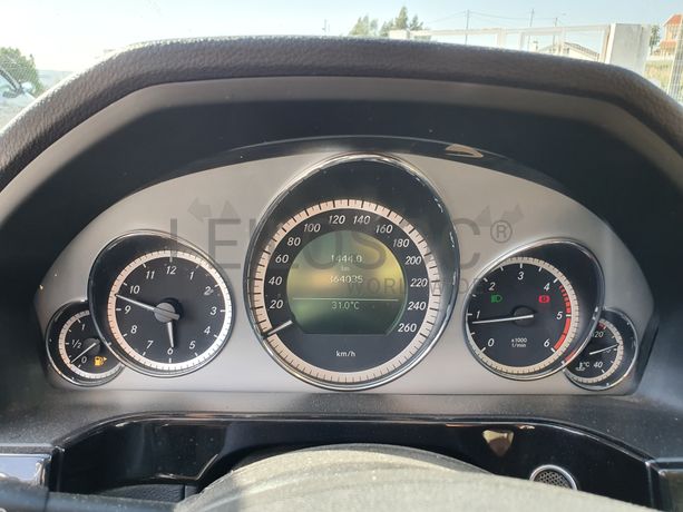 Mercedes-Benz E250 · Ano 2010