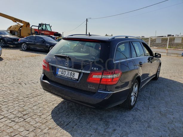 Mercedes-Benz E250 · Ano 2010