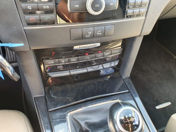 Mercedes-Benz E250 · Ano 2010