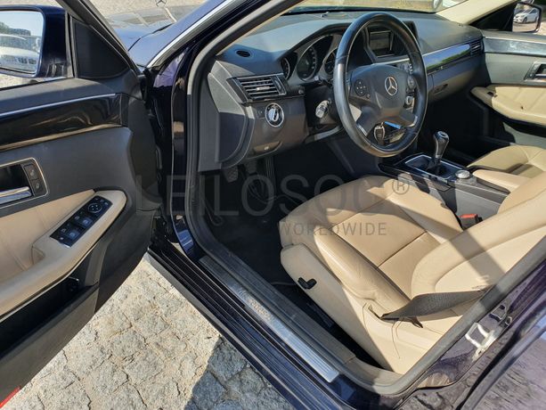Mercedes-Benz E250 · Ano 2010