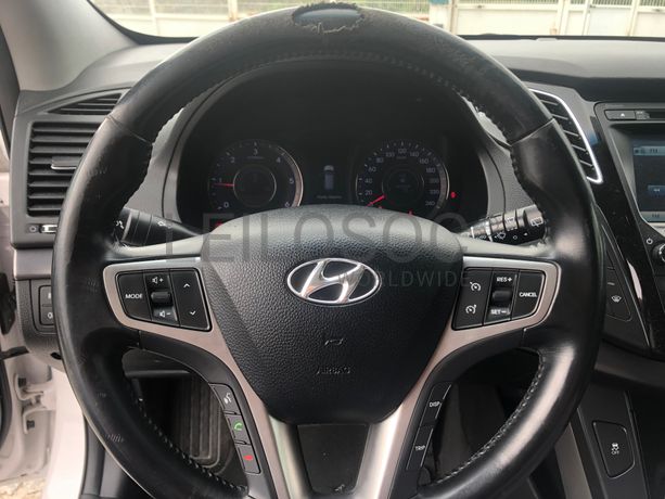 Hyundai i40 CRDI · Ano 2013