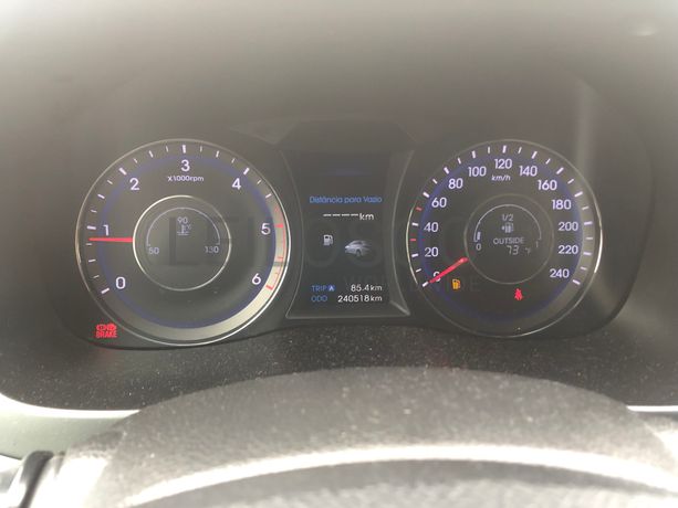 Hyundai i40 CRDI · Ano 2013