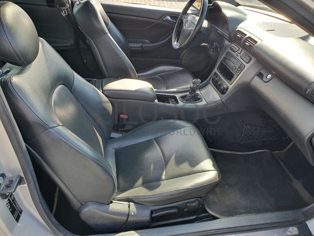 Mercedes-Benz C220 · Ano 2003