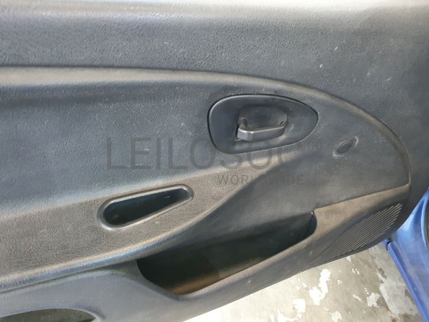 Citroën Saxo · Ano 2002