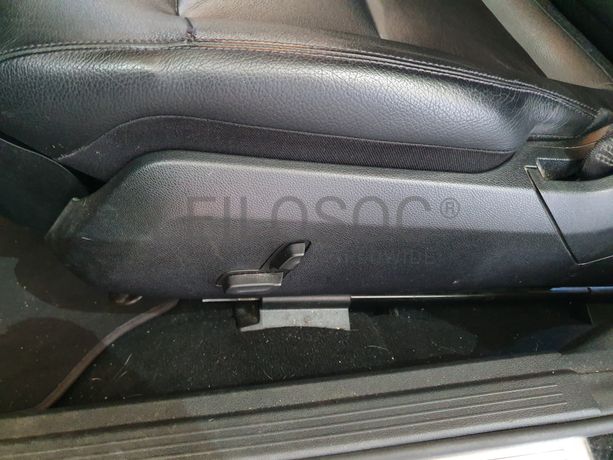 Mercedes-Benz E300 Hybrid · Ano 2012