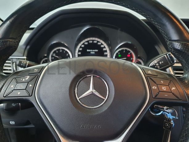 Mercedes-Benz E300 Hybrid · Ano 2012