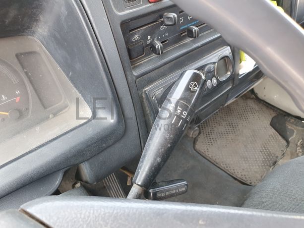 Toyota Dyna 150 · Ano 2001