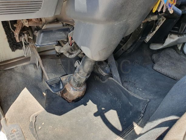 Toyota Dyna 150 · Ano 2001