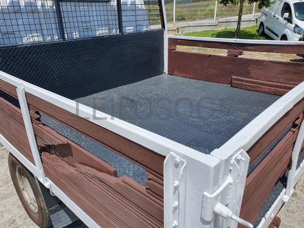 Toyota Dyna 150 · Ano 2001